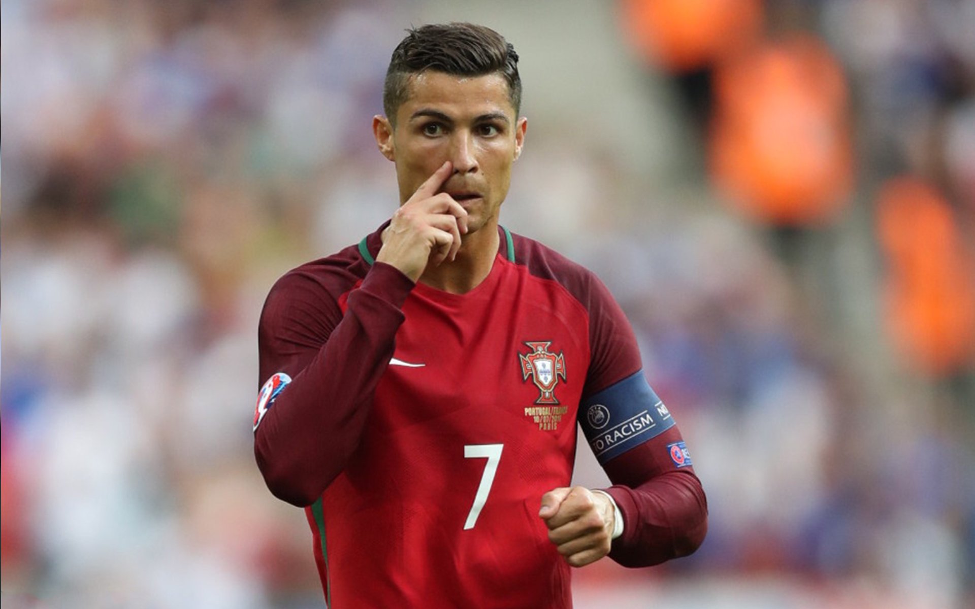 全能人生：前热刺铁卫足坛传奇精彩开启娱乐新篇章